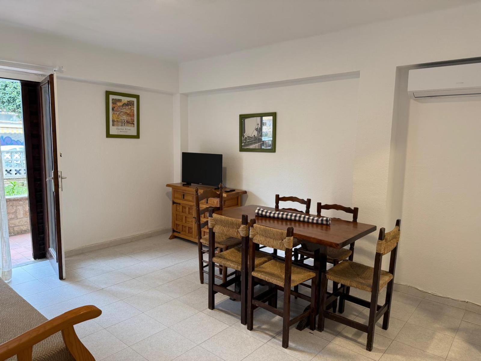 Apartamentos Flandria Salou Dış mekan fotoğraf