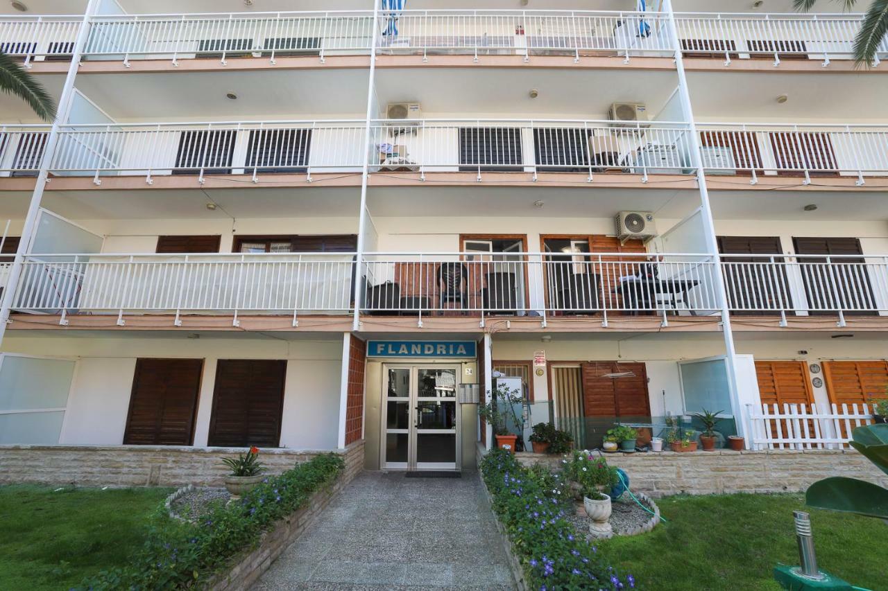 Apartamentos Flandria Salou Dış mekan fotoğraf
